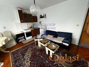 Izdaje se petfriendly jednoiposoban stan od 41m² u samom centru grada, lepo uređen, funkcionalan i odmah useljiv.