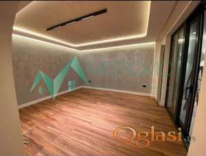 Prodaje se luksuzno renoviran četvorosoban stan u centru grada – Železnička ulica 