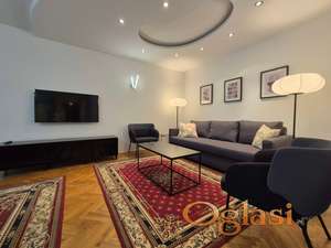 Komforan trosoban stan u Petra Drapšina sa garažom