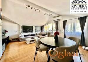 Na prodaju je prostran trosoban stan Dobrota Kotor