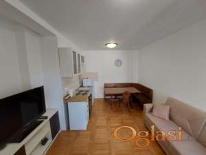 Novi Sad - Centar / Socijalno - 38m2 - Opremljen