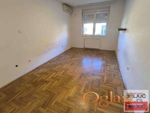 BETANIJA, 23m2, Garsonjera, Useljiva