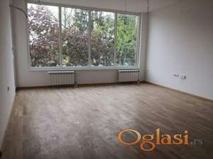 Troiposoban stan 90m2 Futog