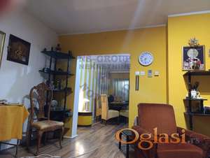 Spratna,odlicna kuca u Jazku