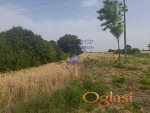 Odličan plac u Begeču, 2220m2