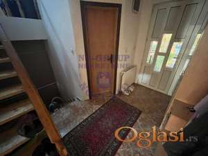 Odlična četvorosobna kuća u Sremskoj Kamenici