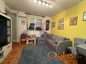 Odličan jednoiposoban stan na Petrovaradinu, Stari Majur.