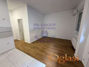 Garsonjera, 29m2, Sajam