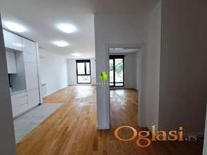 Lux polunamešten dvoiposoban stan sa parkingom u dvorištu zgrade kod Doma Zdravlja ID#7079
