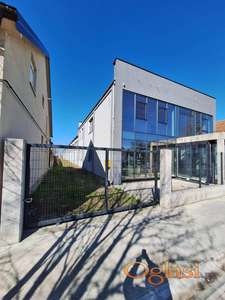 Prodaje se proizvodna hala sa upravnom zgradom i magacinima