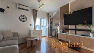 Zgrada iz 2012-e. Parking m. Renoviran ceo 2022-e. ID#40259