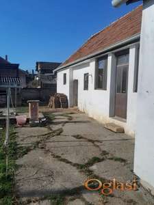 Prodajem kuću u Budisavi
