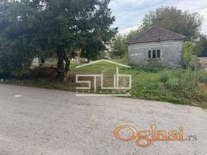 Centar, Mala Ivanča, 10 ari, poljoprivredno zemljište ID#1422