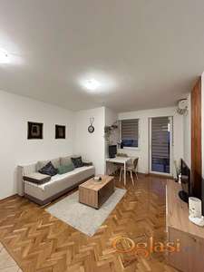 Prodaja stana-Nova Detelinara, garsonjera-25m2