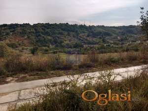 Plac na Cardaku,1798m2