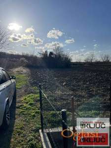 Odlican gradjevinski plac u Petrovaradinu