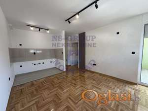 Odlican dvosoban stan u Petrovaradinu!