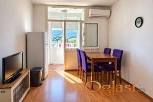 IGALO – GARSONJERA NA PRODAJU | 25 m² + terasa | 5. sprat | oko 100 m od mora
