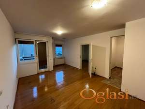 Dvosoban stan na Bul. oslobođenja, ali bez ulične buke