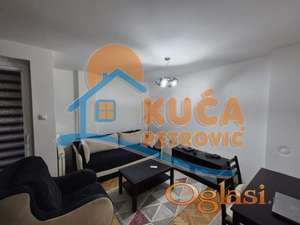 Izdaje se stan na Crvenom pevcu!