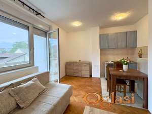 NAMEŠTENA GARSONJERA NA PODBARI 250 EVRA