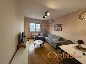 Trosoban stan u Cara Dušana