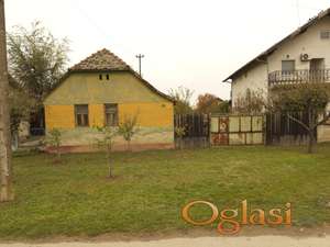 Plac sa starom kućom 1451m2 - Budisava ( Novi Sad )