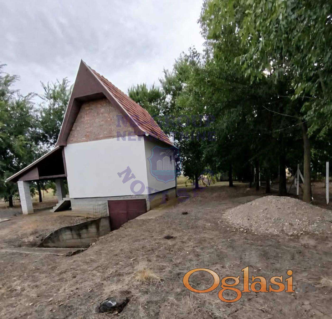 Ulaz u Zrenjanin, 250m2 — photo
