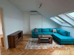 Sajam trosoban renoviran stan