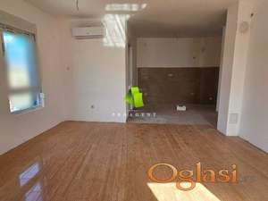 Porodični stambeni objekat u novogradnji sa PDV-om, Pantelej ID#8011