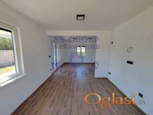 - Uknjižena kuća u Temerinu 105m2, plac 306m2 -