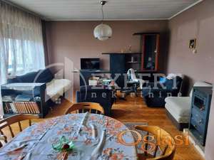 Izdaje se jednoiposoban namešten stan u kući, Kolubarska, 80m2