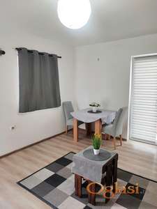 Garsonjera Petrovaradin ODLIČNA LOKACIJA