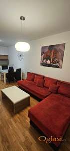 Nov stan! Trosoban! Jerneja Kopitara!