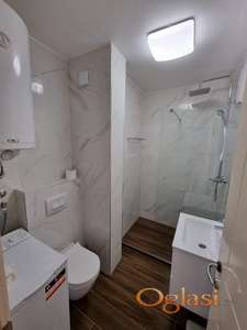 Jednoiposoban stan Grbavica 31m2