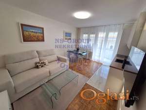 Trosoban stan u Centru