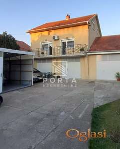 Kuća-3 posebna  stana,3 pp od 150 m2,garaža,plac 5,5ari,dvorište ID#1563