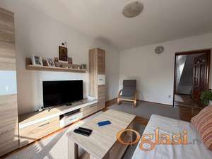 Prodaje se 3.0 renoviran stan, Blok 34, 68m2