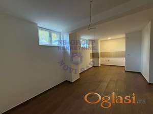 Dvosoban stan u  Petrovaradinu