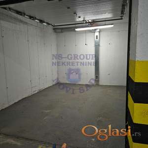 Garaža 22m2 Podbara