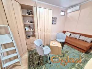 NAMEŠTENA, RENOVIRANA ULIČNA GARSONJERA 24M2, TELEP, 200EU