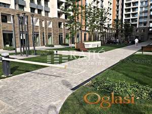 Lokal-Novi Dorćol,90m2, sa izlogom #4024