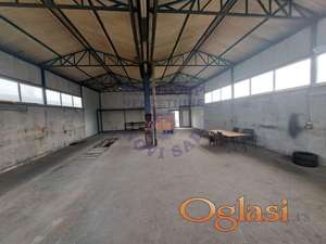 Hala 178m2 na placu od 550m2 - Kać