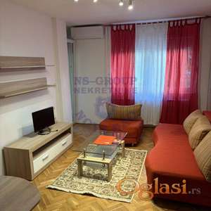 Izdaje se kompletno namešten dvosoban stan na Podbari, površine 43m²