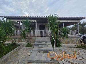 Неа Потидеа Халкидики самостојећа кућа 85м2 + 1000м2 плаца.