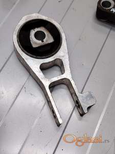 Fiat 500x nosač motora 1.4 multiair 140 ks donji