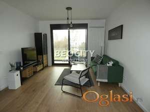 Novi Beograd, Blok 63, Pere Segedinca, 3.0, 69m2  V Park sa GARAŽNIM MESTOM