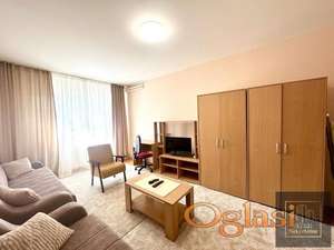 Jednosoban stan kod Sajma ! Rumenačka