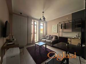 IZDAJM LUKSUZAN JEDNOIPOSOBAN STAN Kragujevac – CENTAR ul. Karadjordjeva