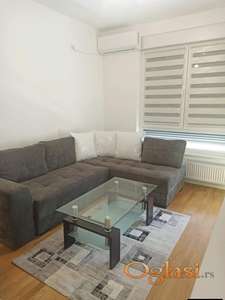 Nov, kompletno opremljen stan, kompleks Knezev park